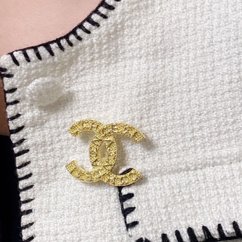 Ch*el brooches